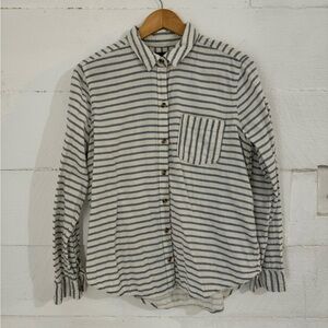 Abercrombie & Fitch Blue and White Striped Button Down Shirt, Large